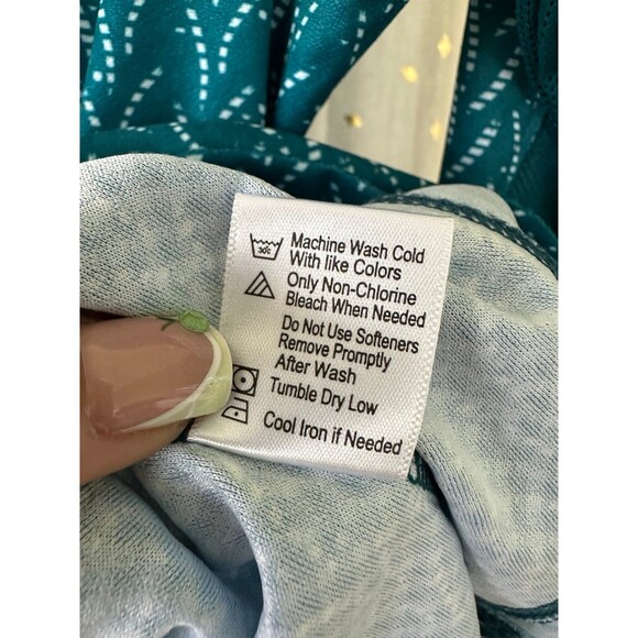 NWOT Pebble Beach Curve Geo Dry Luxe Performance Quarter Zip Rash Guard XS - Picture 7 of 7